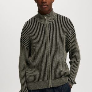 Zip through knit - black