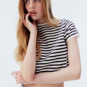 Fine-knit t-shirt - cream striped